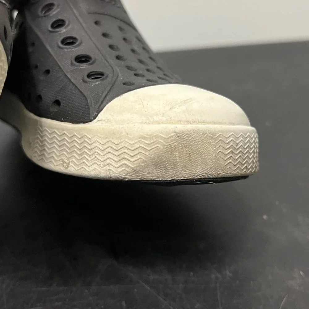 Native Shoes Kids Jefferson Water Shoe Black White Slip‎ On Round Toe C6